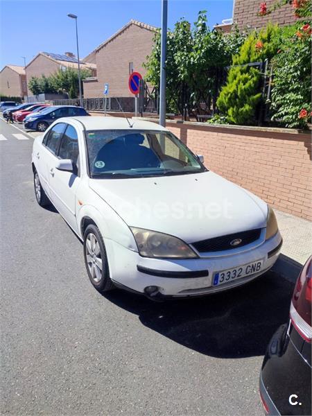 FORD Mondeo 2.0I GHIA 4p.