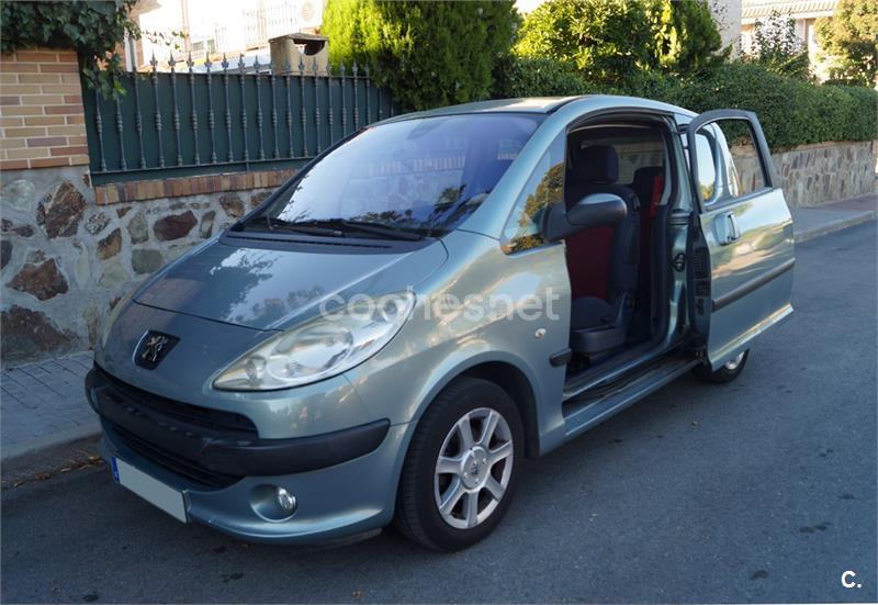 PEUGEOT 1007 1.4 Urban 3p.