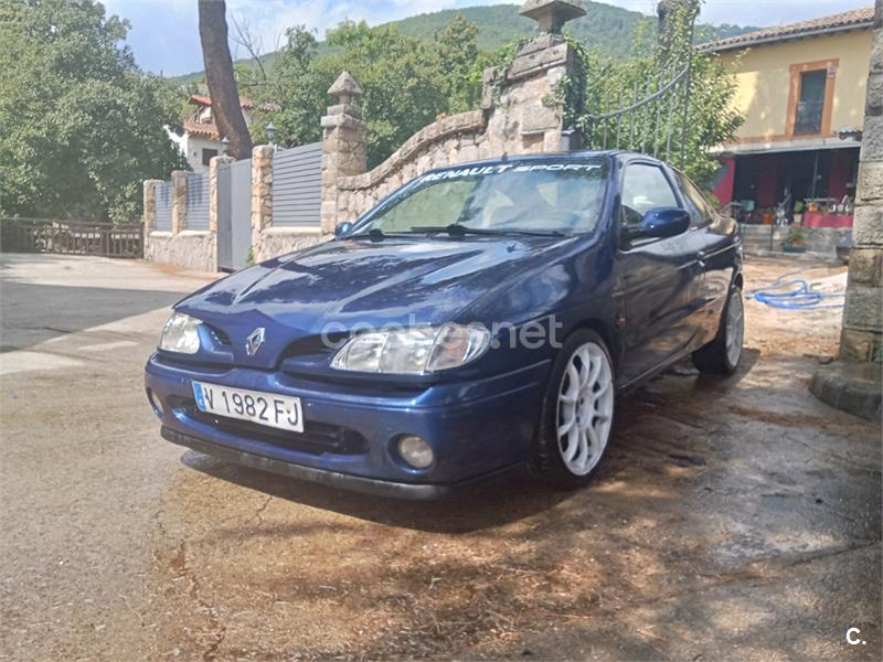 RENAULT Megane COUPE 2.0 16V 2p.