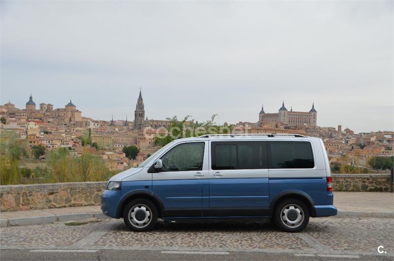 VOLKSWAGEN Multivan 2.5TDI 130CV Tiptronic Trendline 4p.