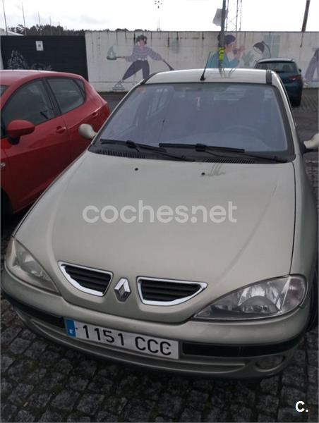 RENAULT Megane