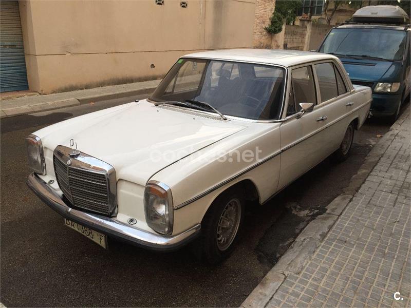 MERCEDES-BENZ 200