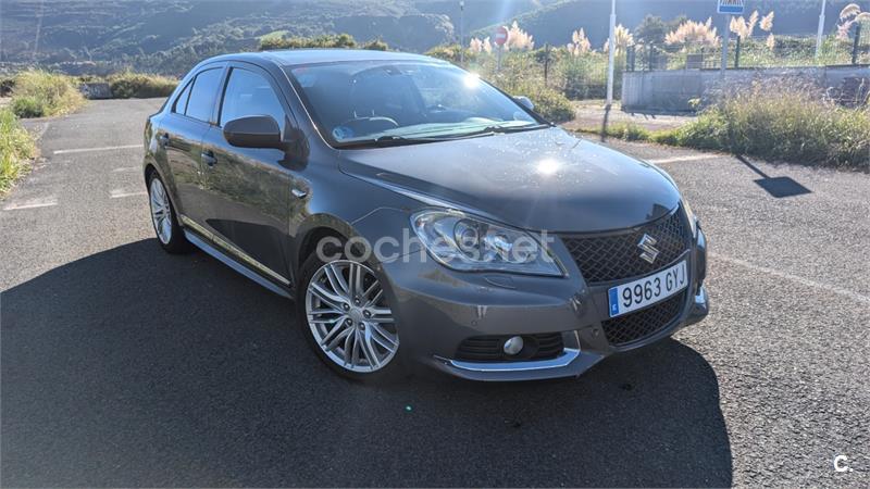 SUZUKI Kizashi 2.4 Sport 4x4 CVT 4p.