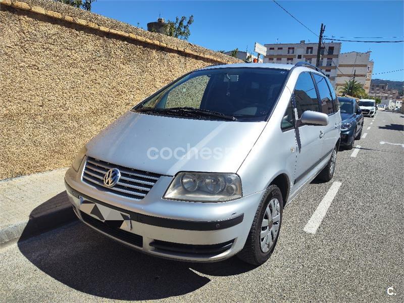 VOLKSWAGEN Sharan 1.9TDI CONCEPTLINE 5p.