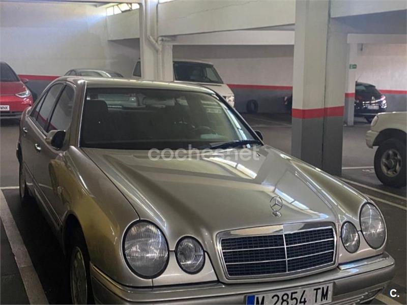 MERCEDES-BENZ Clase E E 300 D CLASSIC