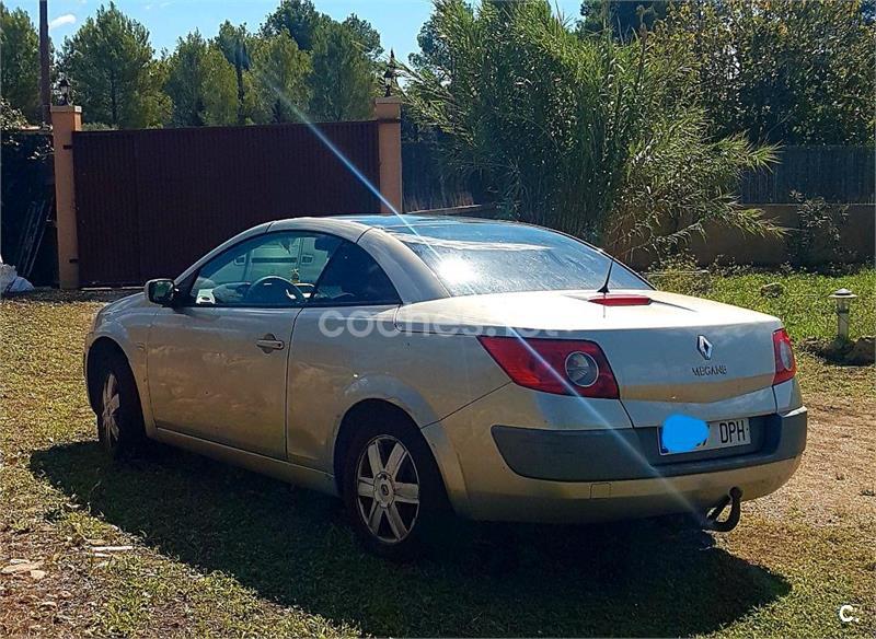 RENAULT Megane