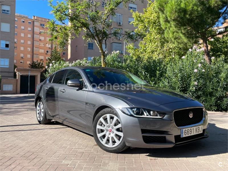 JAGUAR XE