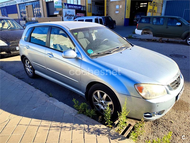 KIA Cerato 2.0 DOHC