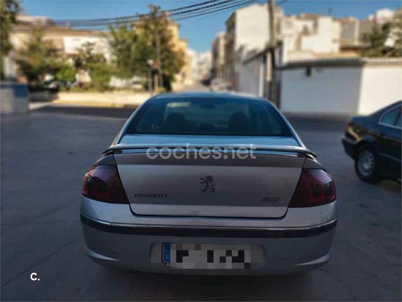 PEUGEOT 407