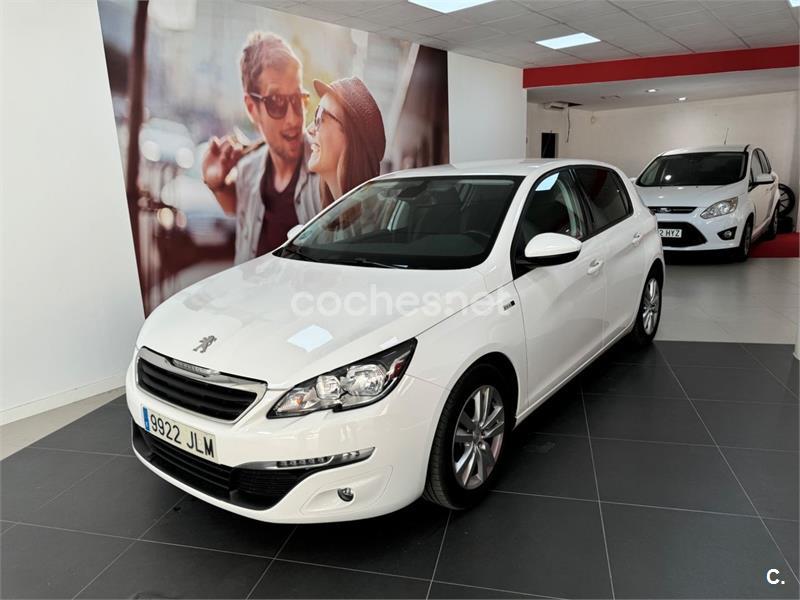 PEUGEOT 308 Style 1.2 PureTech 110 SS