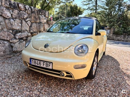 VOLKSWAGEN New Beetle