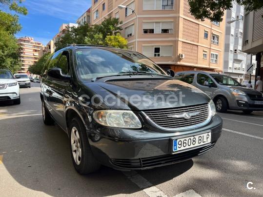 CHRYSLER Voyager