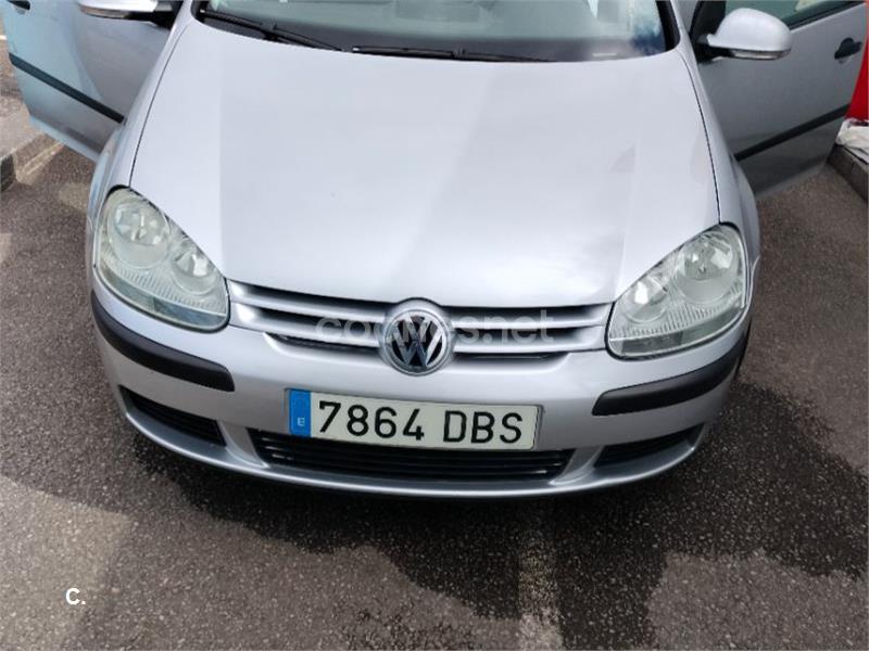 VOLKSWAGEN Golf 1.6 FSI Highline 5p.