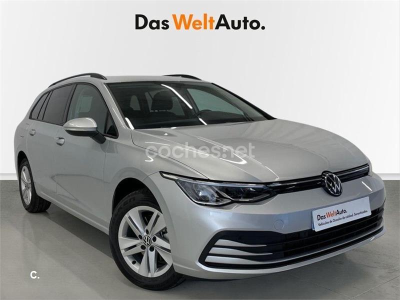 VOLKSWAGEN Golf Life 1.0 eTSI 81kW 110CV DSG Variant 5p.