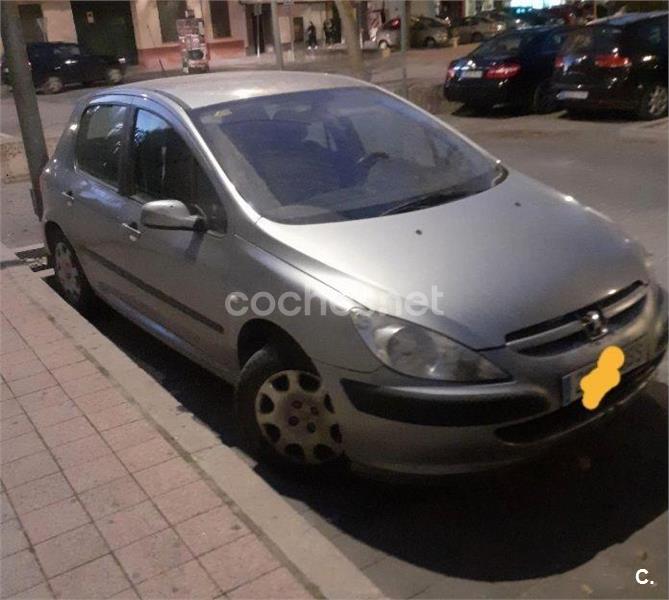 PEUGEOT 307