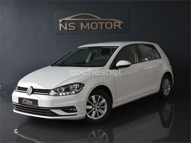 VOLKSWAGEN Golf Advance 1.6 TDI