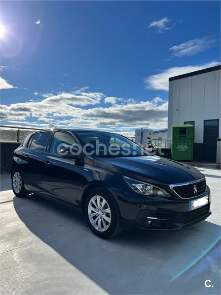 PEUGEOT 308 5p Style 1.2 PureTech 81KW 110CV 5p.