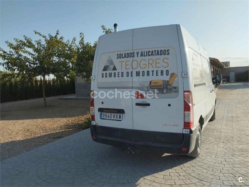 RENAULT Master