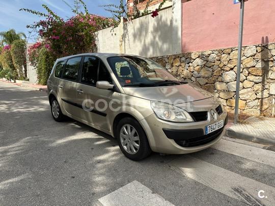 RENAULT Grand Scenic