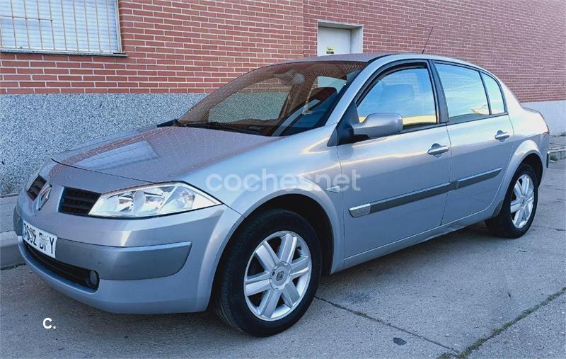 RENAULT Megane