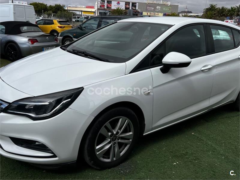 OPEL Astra 1.6 CDTi Dynamic Auto