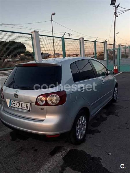 VOLKSWAGEN Golf Plus