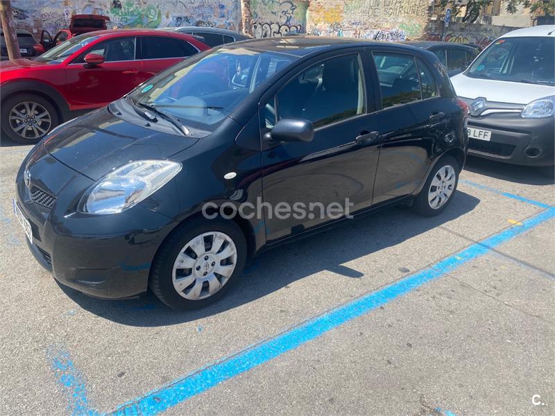 TOYOTA Yaris 1.0 VVTI Live 5p.