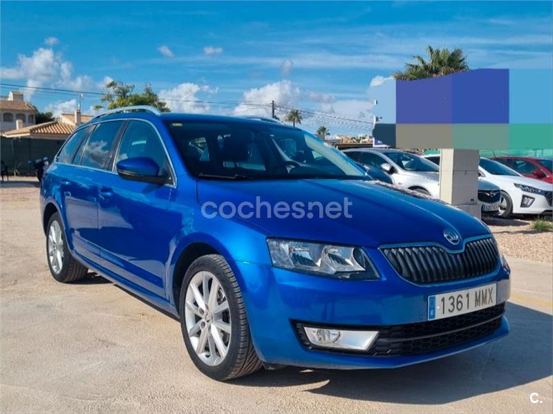 SKODA Octavia Combi 1.6 TDI CR DSG Elegance