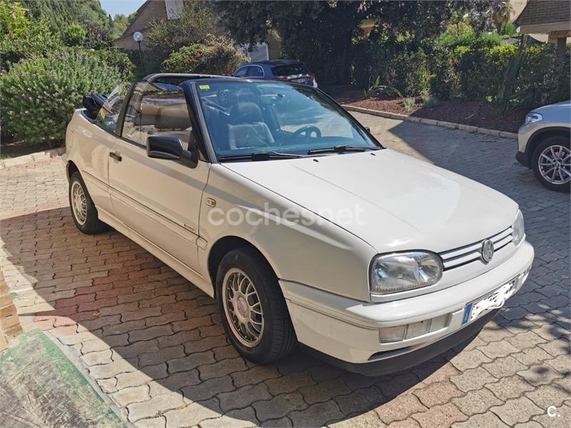 VOLKSWAGEN Golf 1.8 BASIC 2p.