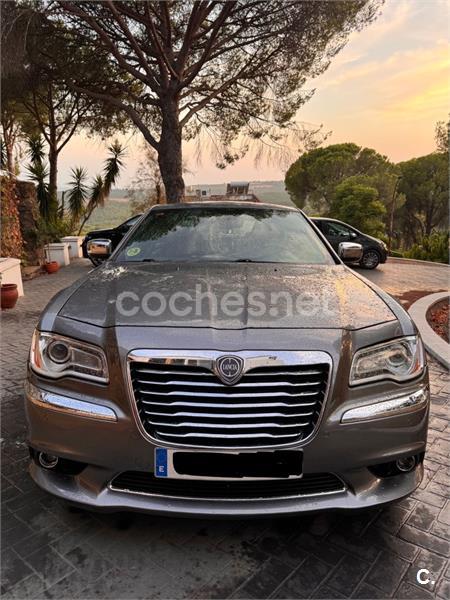 LANCIA Thema 3.0 Multijet PLATINUM 239cv 4p.