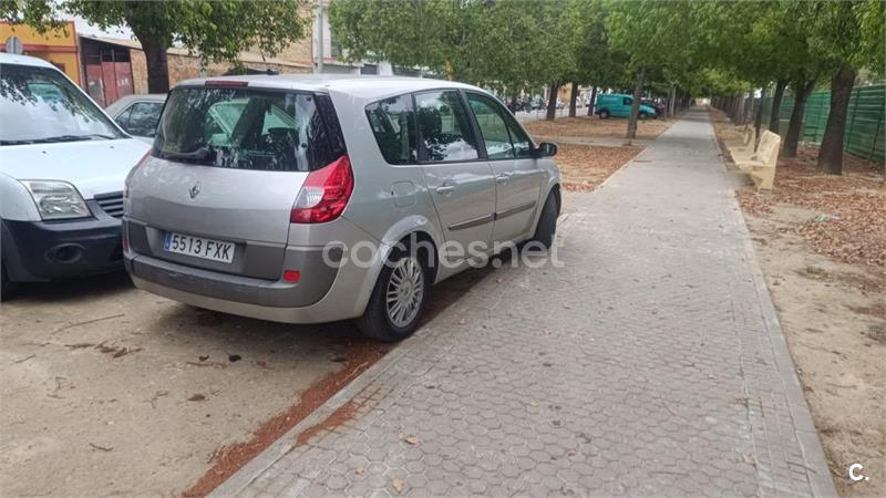 RENAULT Grand Scenic