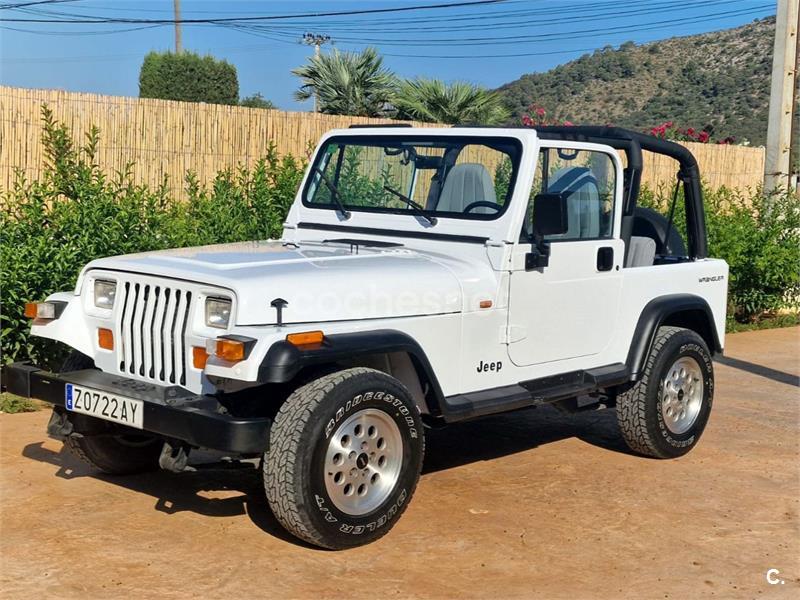 JEEP Wrangler 4.0I LAREDO HT 3p.