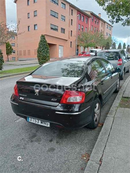 PEUGEOT 407