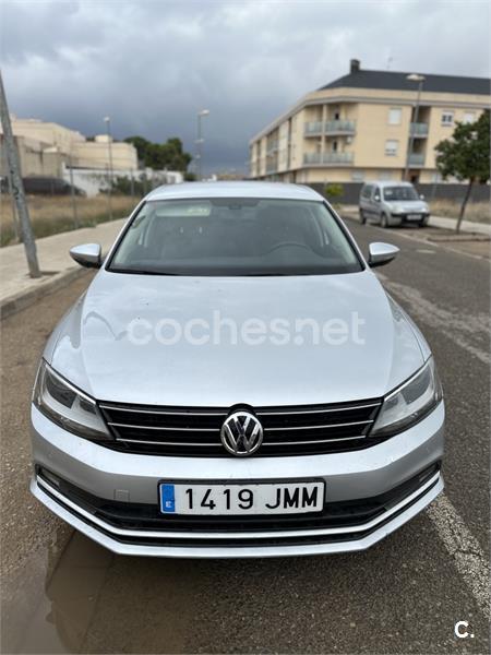 VOLKSWAGEN Jetta Sport 2.0 TDI BMT DSG