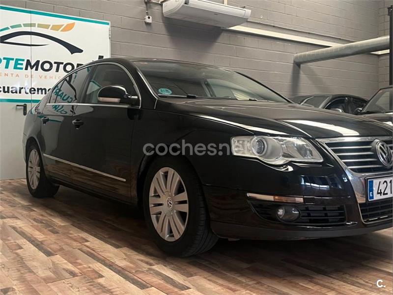 VOLKSWAGEN Passat 2.0 FSI Advance