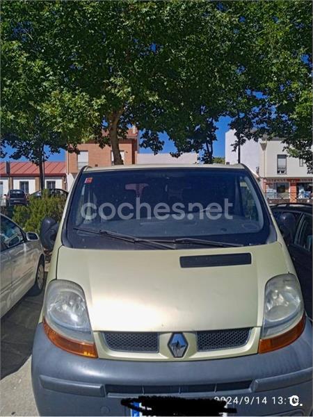 RENAULT Trafic