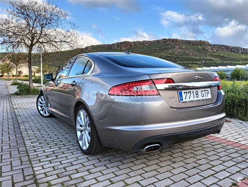 JAGUAR XF 3.0 V6 Diesel Premium Luxury 4p.