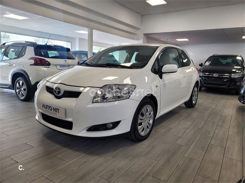 TOYOTA Yaris 1.4 VVTi Auris 3p.