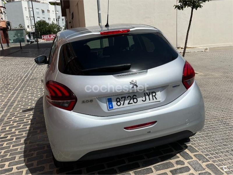 PEUGEOT 208 5P STYLE 1.2L PureTech 60KW 82CV 5p.