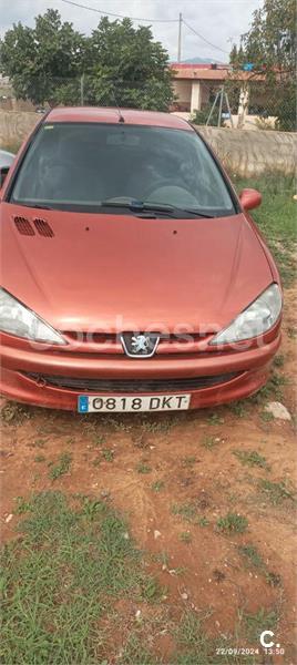 PEUGEOT 206