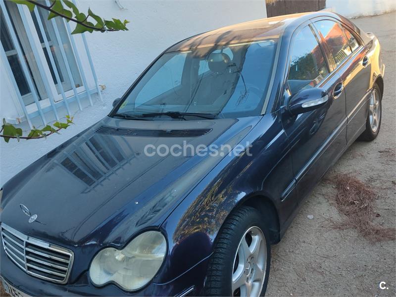 MERCEDES-BENZ Clase C C 320 4MATIC AVANTGARDE AUTO 4p.