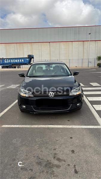 VOLKSWAGEN Jetta 1.6 TDI Sport