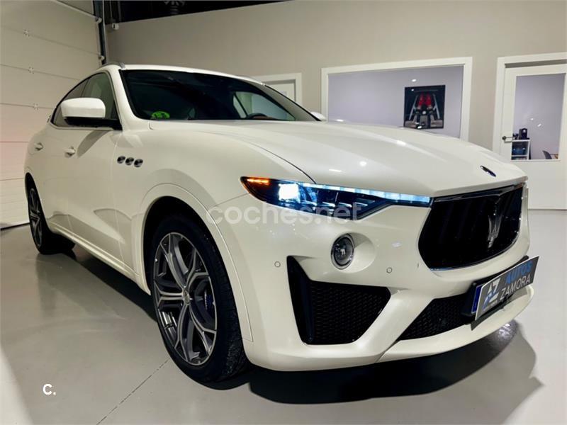 MASERATI Levante GTS 3.8 V8 twin turbo