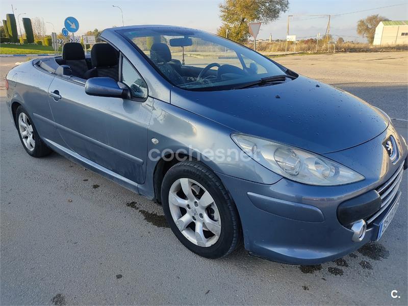 PEUGEOT 307 CC 2.0 HDi 136 Sport