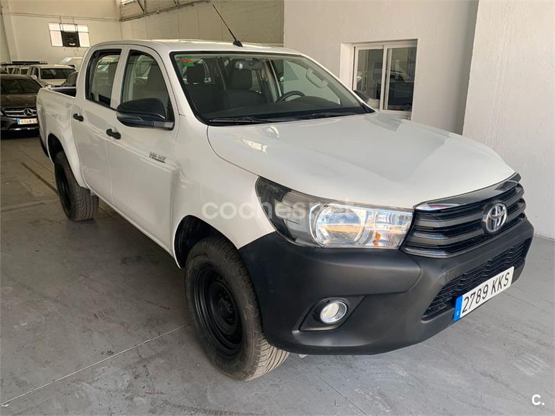 TOYOTA Hilux 2.4 D4D Cabina Doble GX