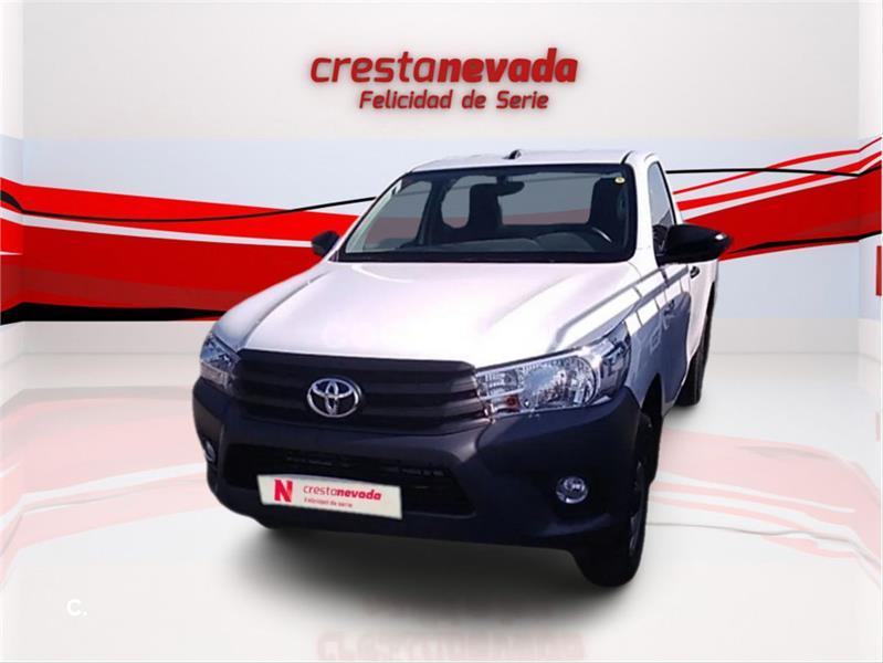 TOYOTA Hilux 2.4 D4D Cabina Sencilla Chasis GX