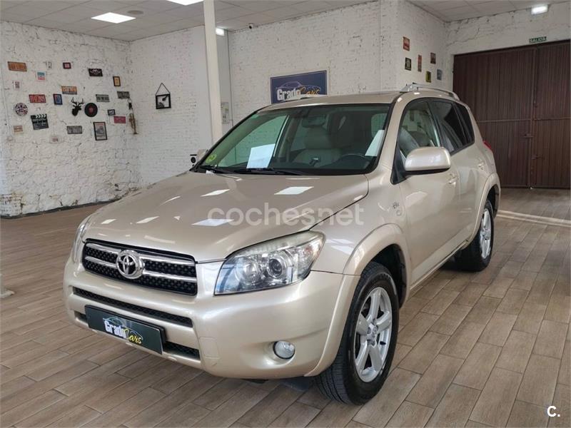 TOYOTA Rav4 2.2 D4D 177cv Premium Cross Sport