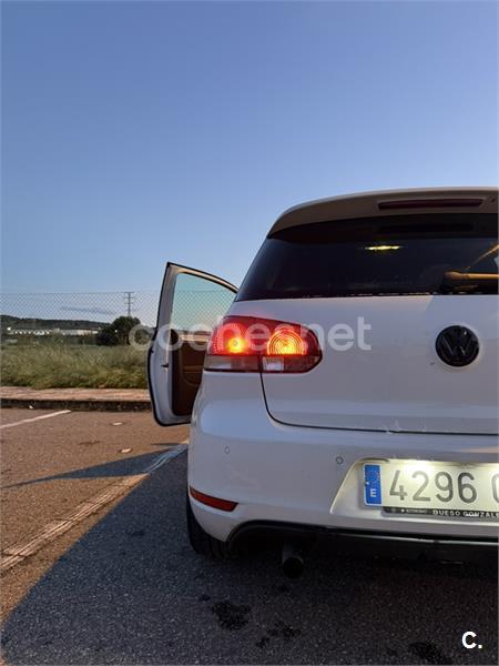 VOLKSWAGEN Golf VI 1.6 TDI DPF Advance