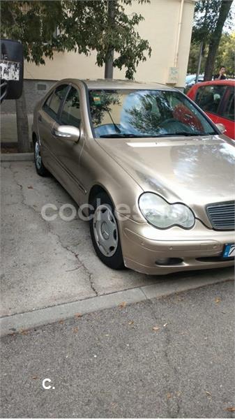 MERCEDES-BENZ Clase C