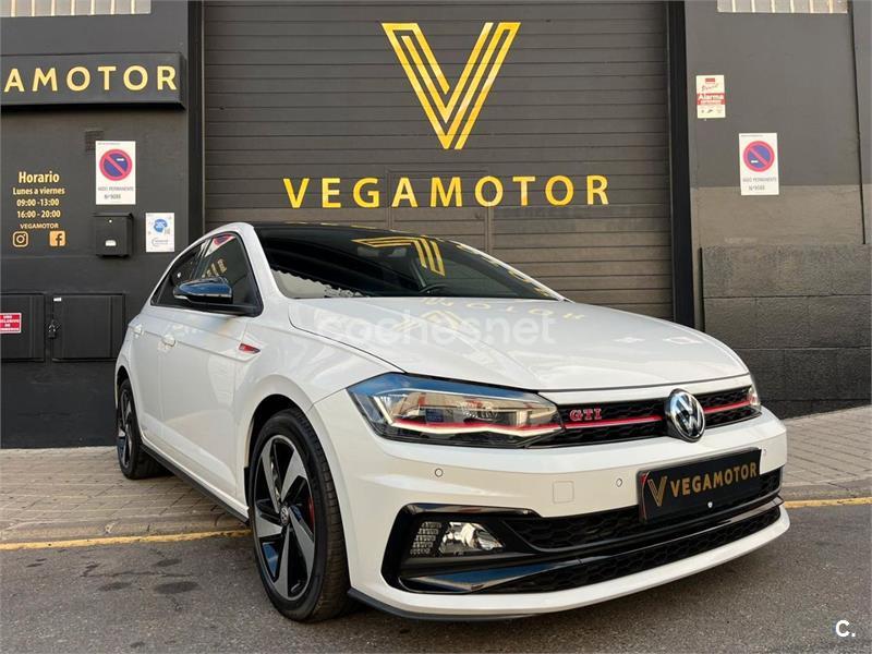 VOLKSWAGEN Polo GTI 2.0 TSI DSG